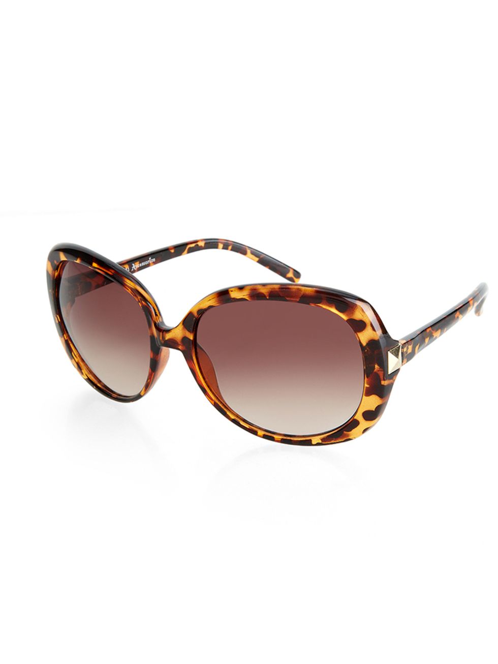 <p><a href="http://uk.accessorize.com/view/product/uk_catalog/acc_5.2/7932612700" target="_blank">Accessorize</a> sunglasses, £15</p>