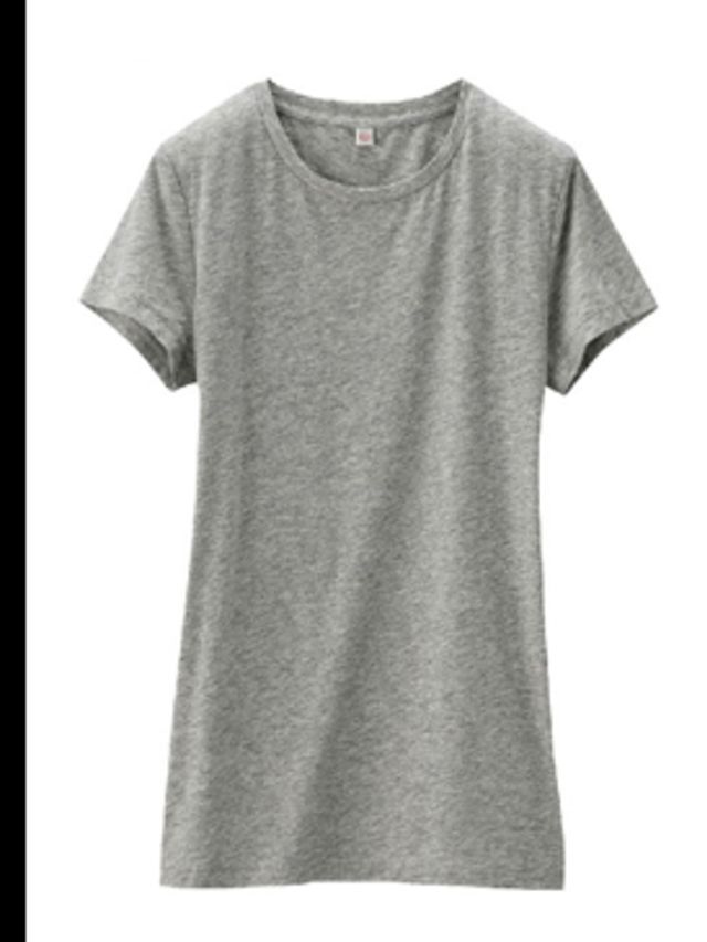 <p>Light cotton t-shirt £6.99 by <a href="http://www.uniqlo.co.uk/catalogue/women/t-shirts-and-polos/113956-olive-light-cotton-crew-t-shirt">Uniqlo</a></p>