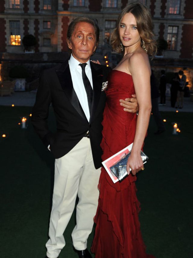 <p>Last night, designer <a href="http://www.elleuk.com/catwalk/collections/valentino/autumn-winter-2010">Valentino</a> Garavani hosted a dinner at his French chateau for a guest list packed with the A-list and editors. The occasion? The launch of an archi