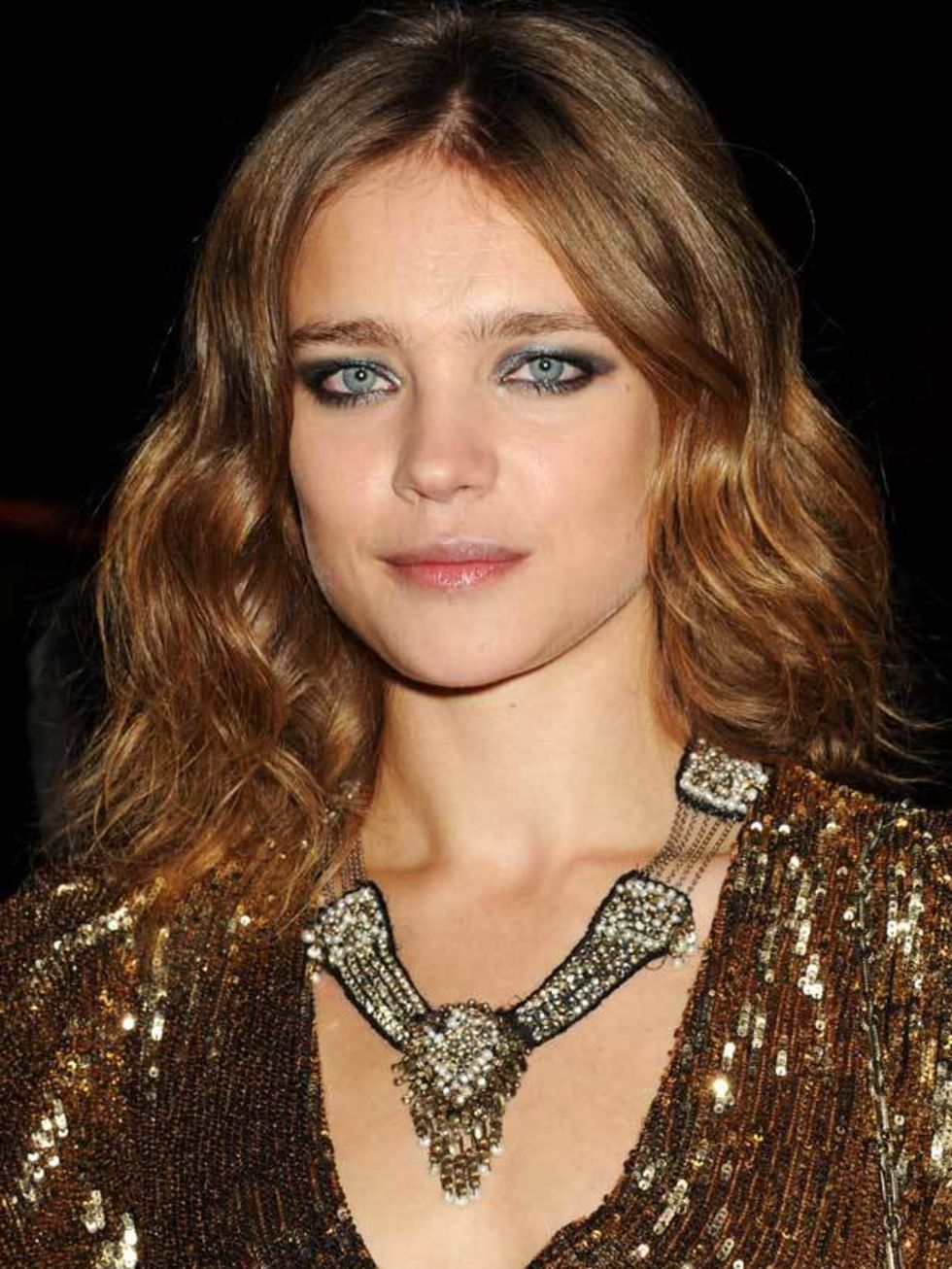 <p><a href="http://www.elleuk.com/starstyle/style-files/%28section%29/natalia-vodianova">Natalie Vodianova</a> wears <a href="http://www.elleuk.com/catwalk/collections/balmain/autumn-winter-2010/collection">Balmain</a> to an awards ceremony in London, 1 N