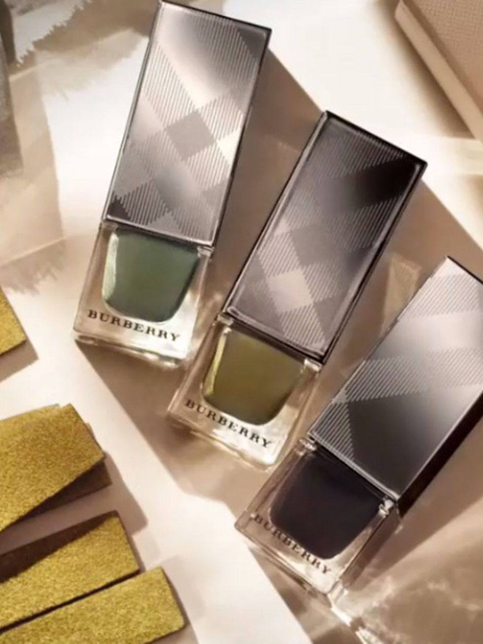 <p>Burberry (@burberry)</p>

<p>&#39;Nail colour inspired by the #Burberry A/W15 collection #LFW&#39;</p>