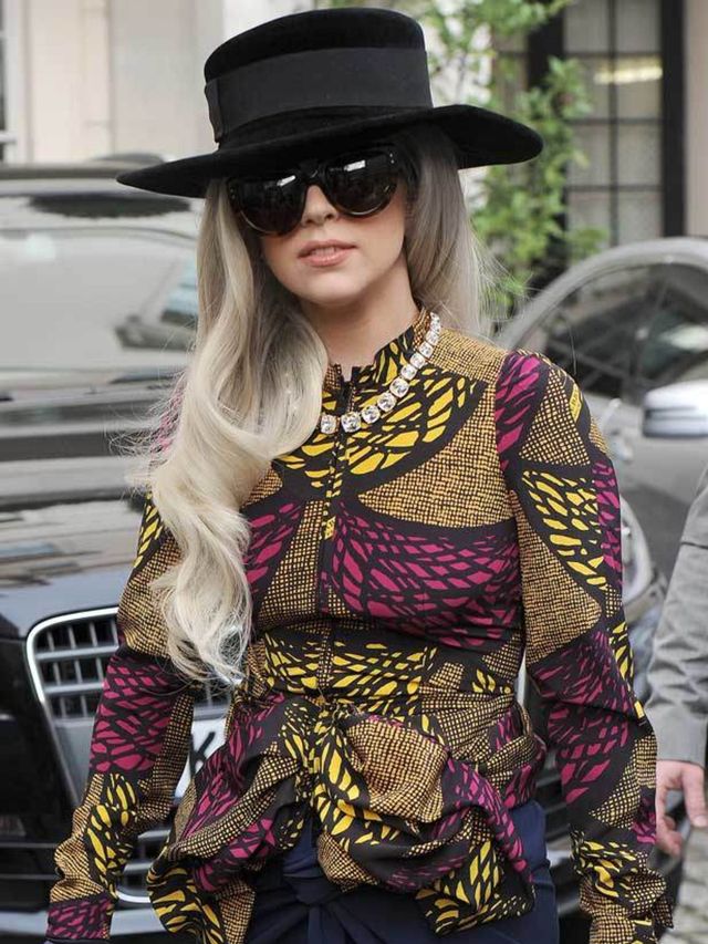 <p>Lady Gaga in a Burberry outfit</p>