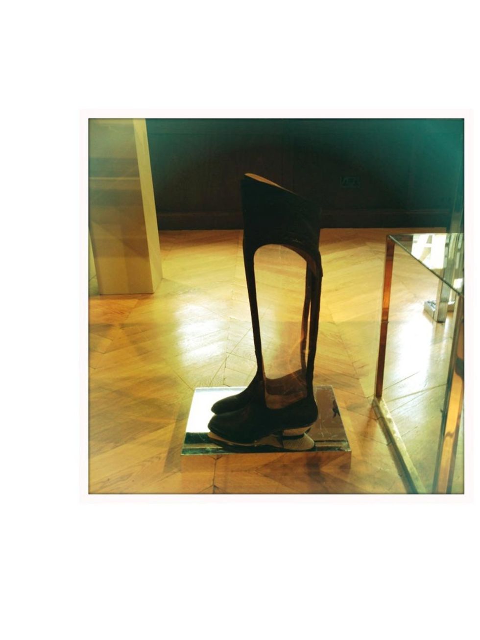 <p>Atalanta Weller showcased her new collection at the Groucho Club where these amazing vinyl boots were on display...</p>