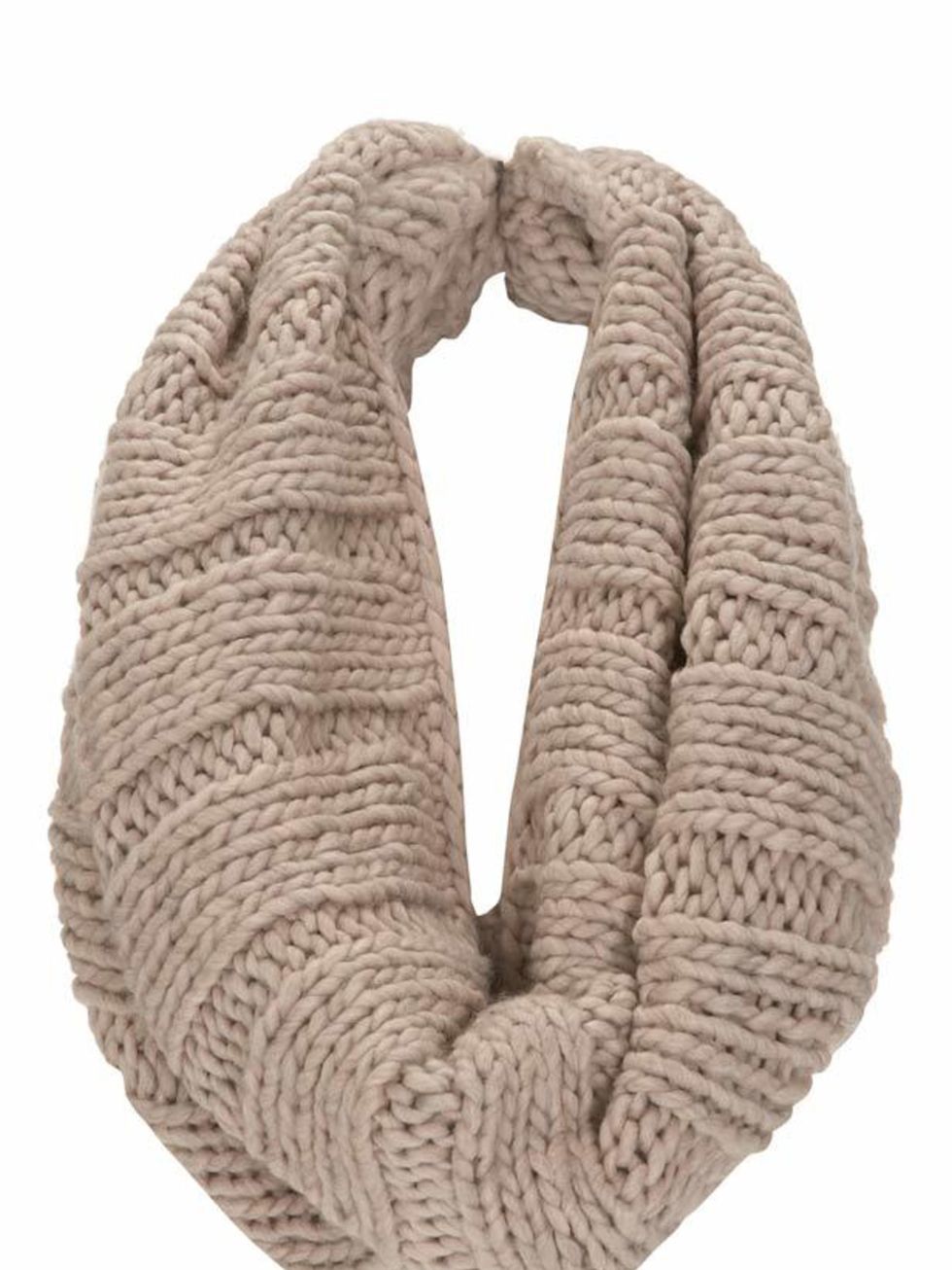 <p>Chunky knit snood, £18, by <a href="http://www.warehouse.co.uk/fcp/product/fashion/Accessories/handknit-oversize-snood/299443">Warehouse</a> </p>