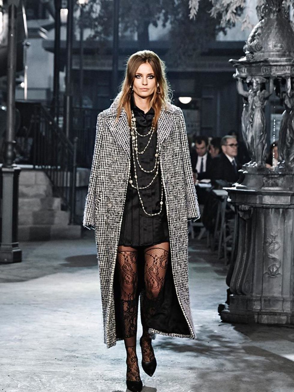 chanel_paris_in_rome_2015-16_metiers_dart_gallery_03