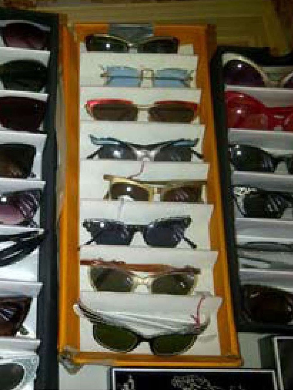 <p>Which pair do you think would look good on Kristen?</p>