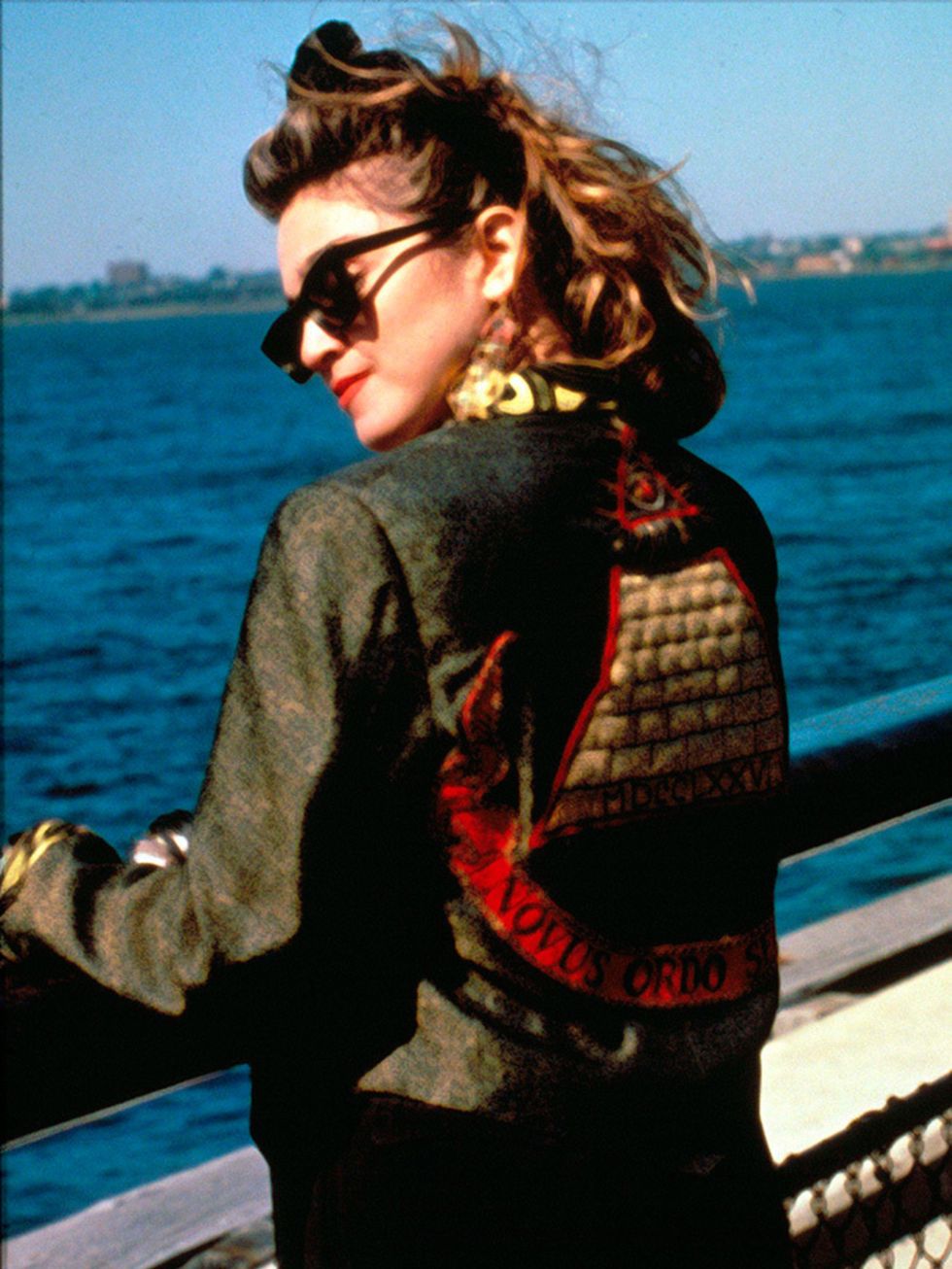<p><a href="http://www.elleuk.com/fashion/news/wsj-innovator-of-the-year-awards-madonna-new-york">Madonna</a> In Desperately Seeking Susan.</p>