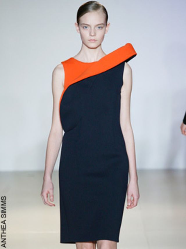 <p> </p><p>The first half of his autumn collection paid homage to Jil Sander herself revisiting the designer and her vision that founded the brand. Shown under stark bright lighting, simple relaxed and minimal tailoring (reminiscent of the nineties) featu