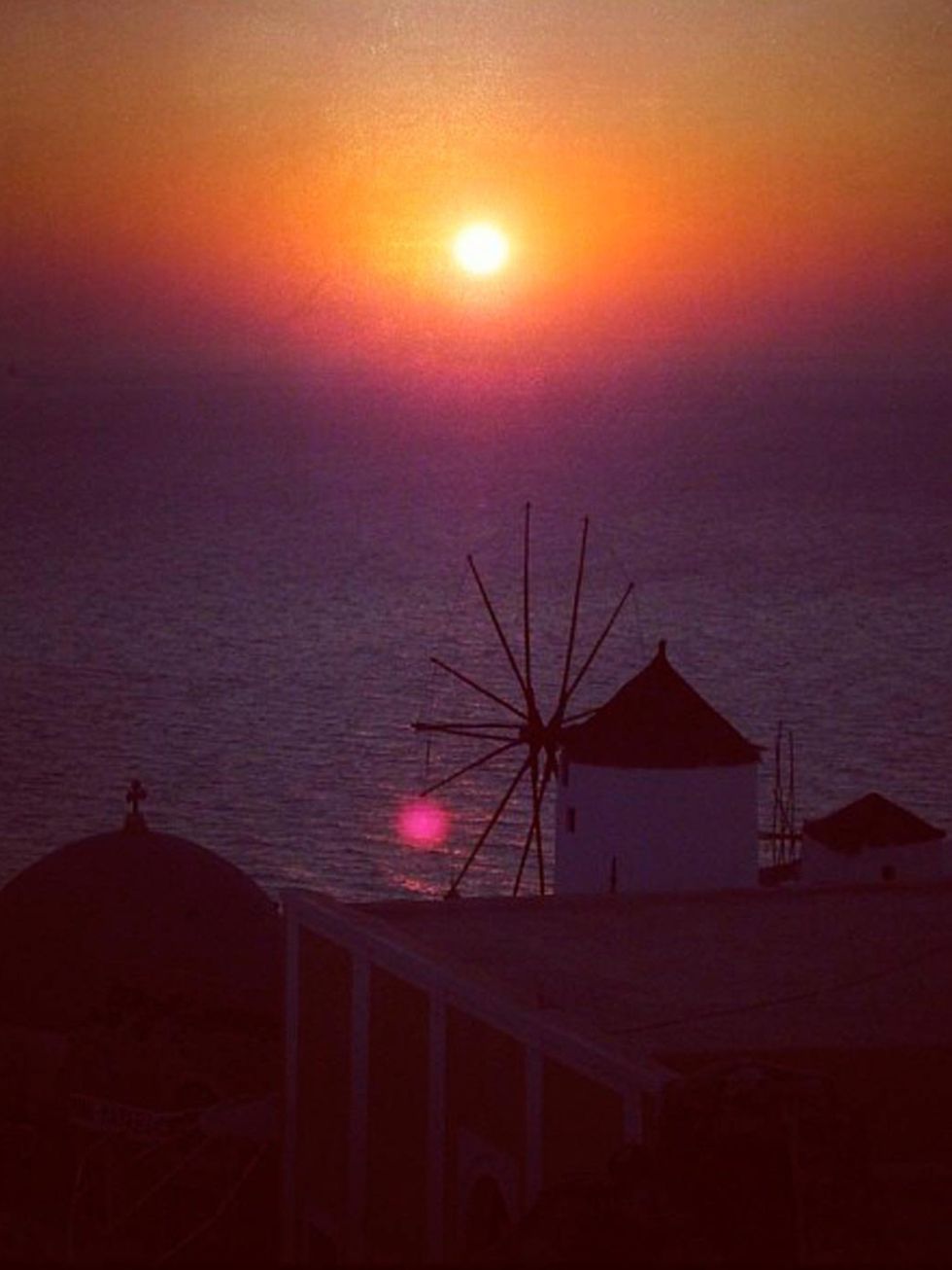 <p>'Sun sets on Mykonos'</p>