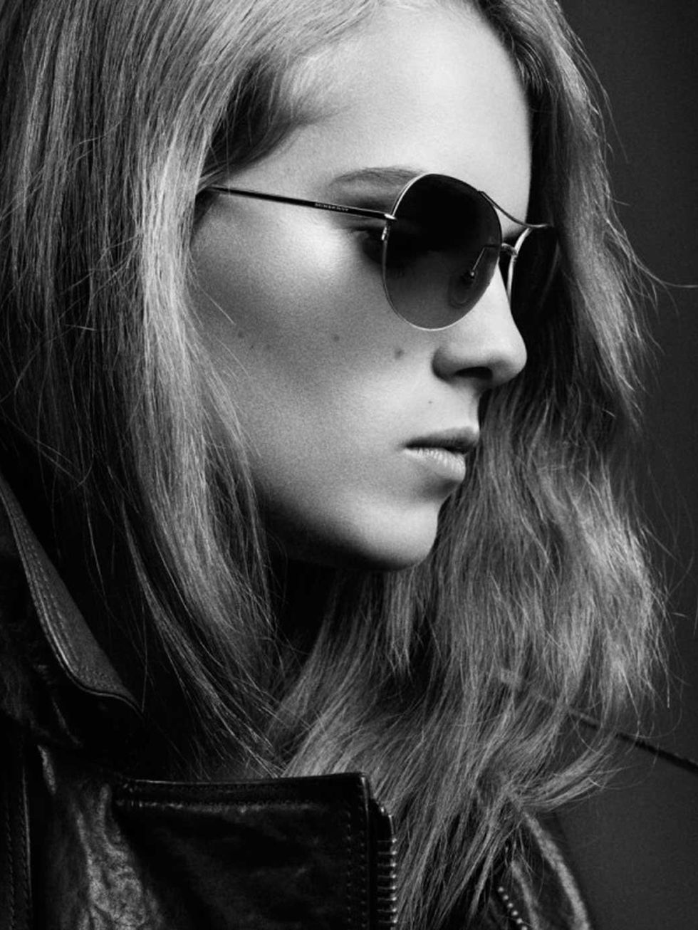 <p>Musician Marika Hackman in the Burberry eyewear campaign</p>