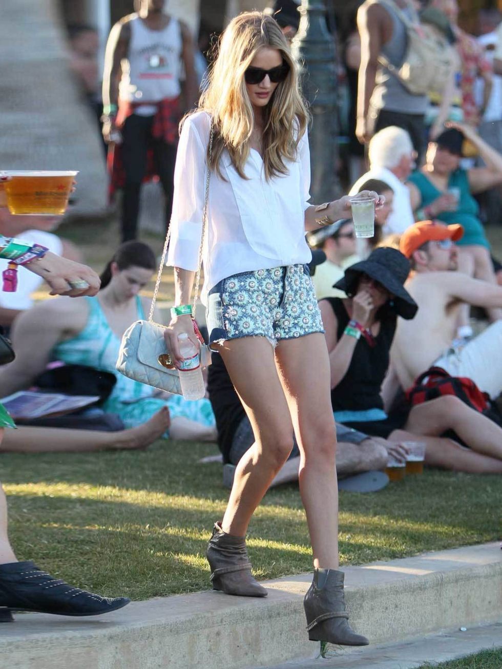 <p><a href="http://www.elleuk.com/star-style/celebrity-style-files/rosie-huntington-whiteley">Rosie Huntington-Whiteley</a> at Coachella 2012</p>