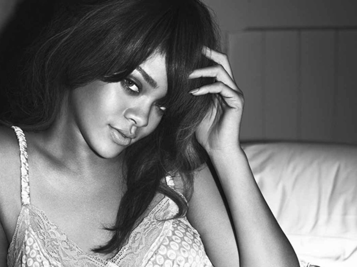 Rihanna strips down for Armani