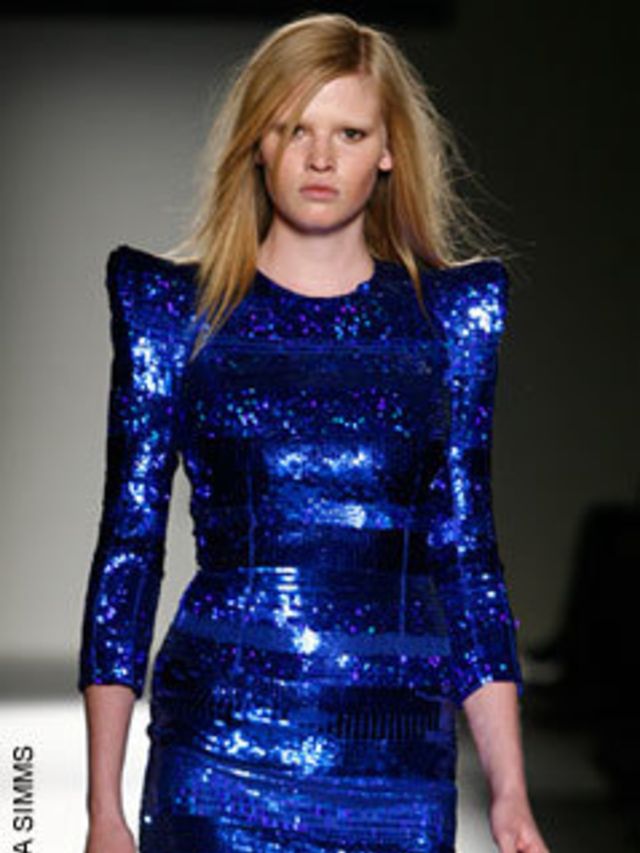 <p><a href="/find/%28term%29/Lara%20Stone">Lara Stone</a>, one of fashion's most in-demand models, is to cast her catwalk eye over the collections at The Shop on website Not Just A Label for the month of September.</p><p>The website is a showcase for avan