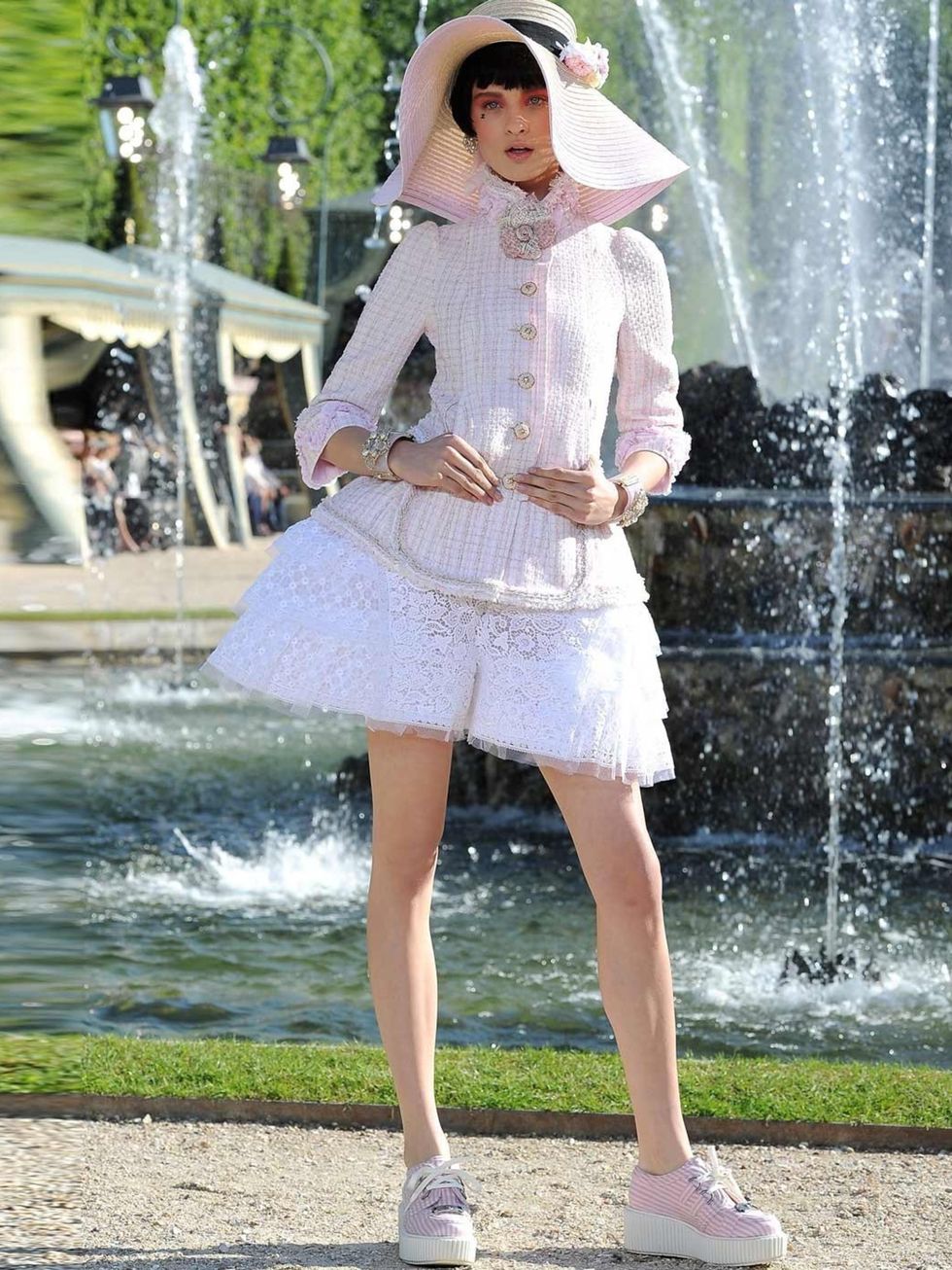 <p>Look 16, Chanel Cruise 2013</p>