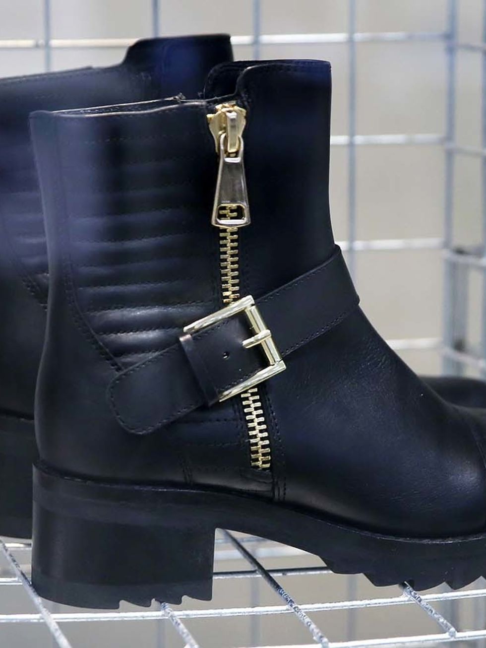 <p>Find out more <a href="http://www.dunelondon.com/poloma-shark-sole-quilted-leather-biker-boot-0092508770002484/?utm_source=Elle-Magazine&utm_medium=Banner&utm_content=Poloma-Black&utm_campaign=Elle-360" style="line-height: 20.8px;">here</a></p>

<p> </