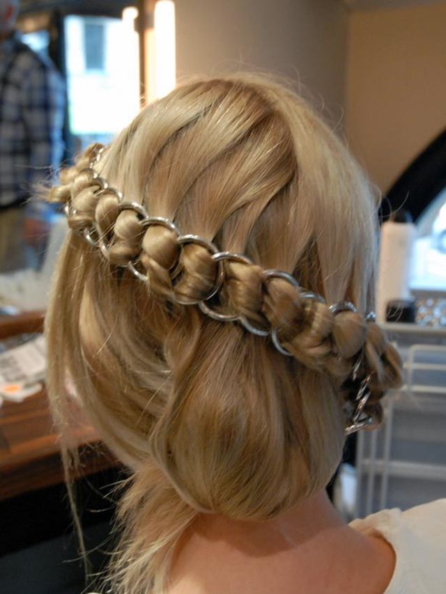 1325876857-how-to-chainmail-braid