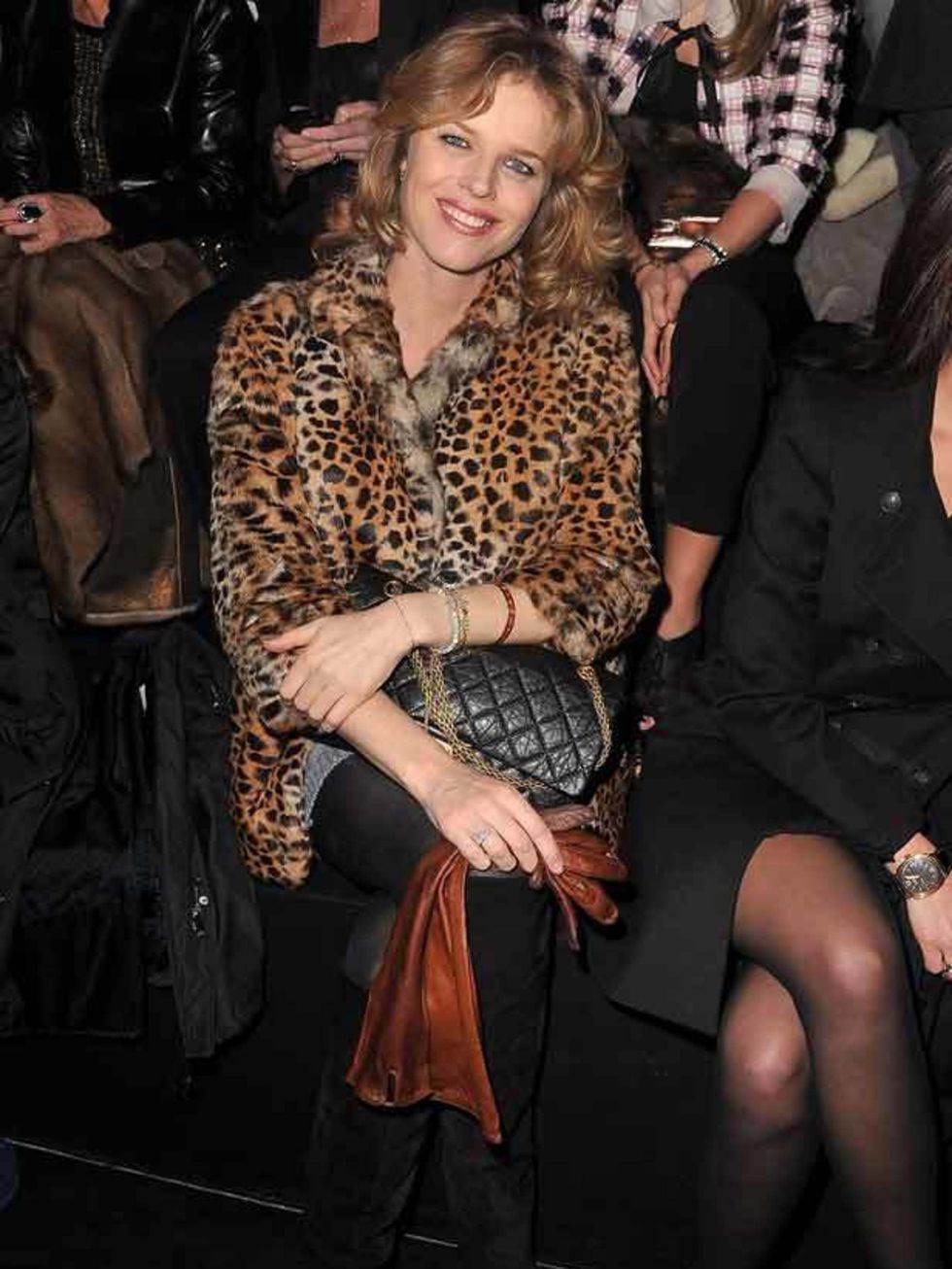 <p><a href="http://www.elleuk.com/starstyle/special-features/%28section%29/last-night-s-best-dressed/%28offset%29/0/%28img%29/538112">Eva Herzigova</a> at the Etam Spring/Summer 2011 collection launch at Grand Palais in Paris, 24 January 2011 </p>