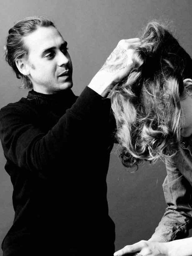 <p>Hairstylist James Pecis, takes you step-by-step through the plaited look. James is regular in ELLE magazines hair how-to feature. Hes from northern California and started as an apprentice in San Francisco before joining the Bumble and Bumble team i