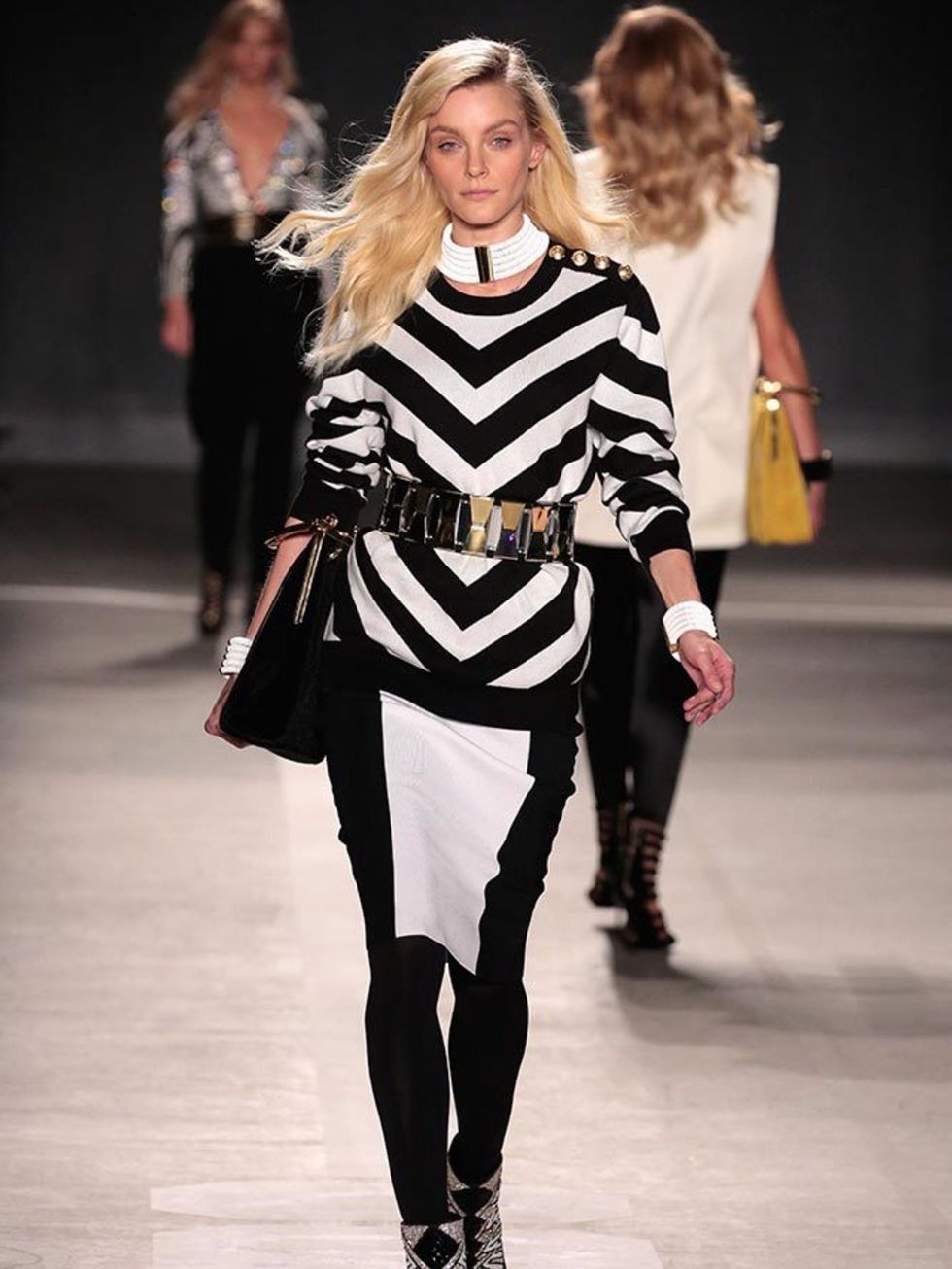 <p>Jessica Stam walks in the H&M x Balmain catwalk show.</p>