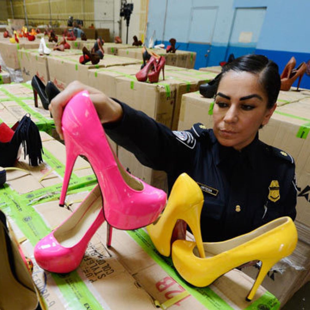 Fake 'red sole' shoes seized at Los Angeles port