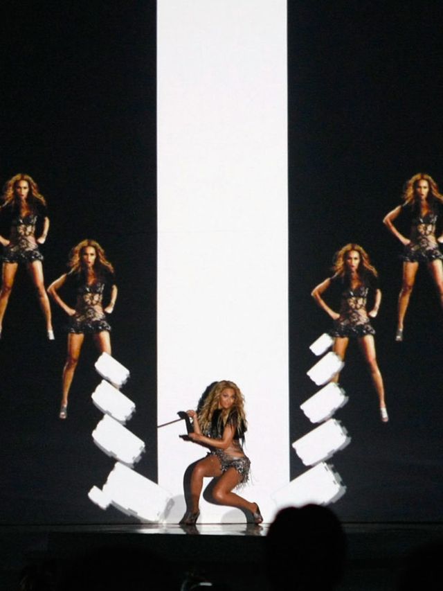 <p>Beyonce's Billboard performance</p>