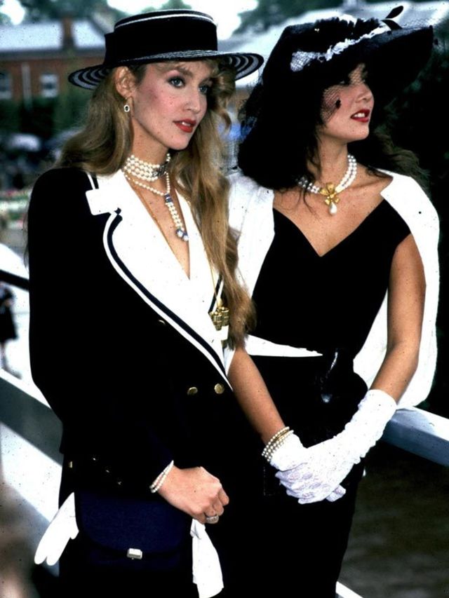 <p>A vintage image of Jerry Hall and Marie Helvin</p>
