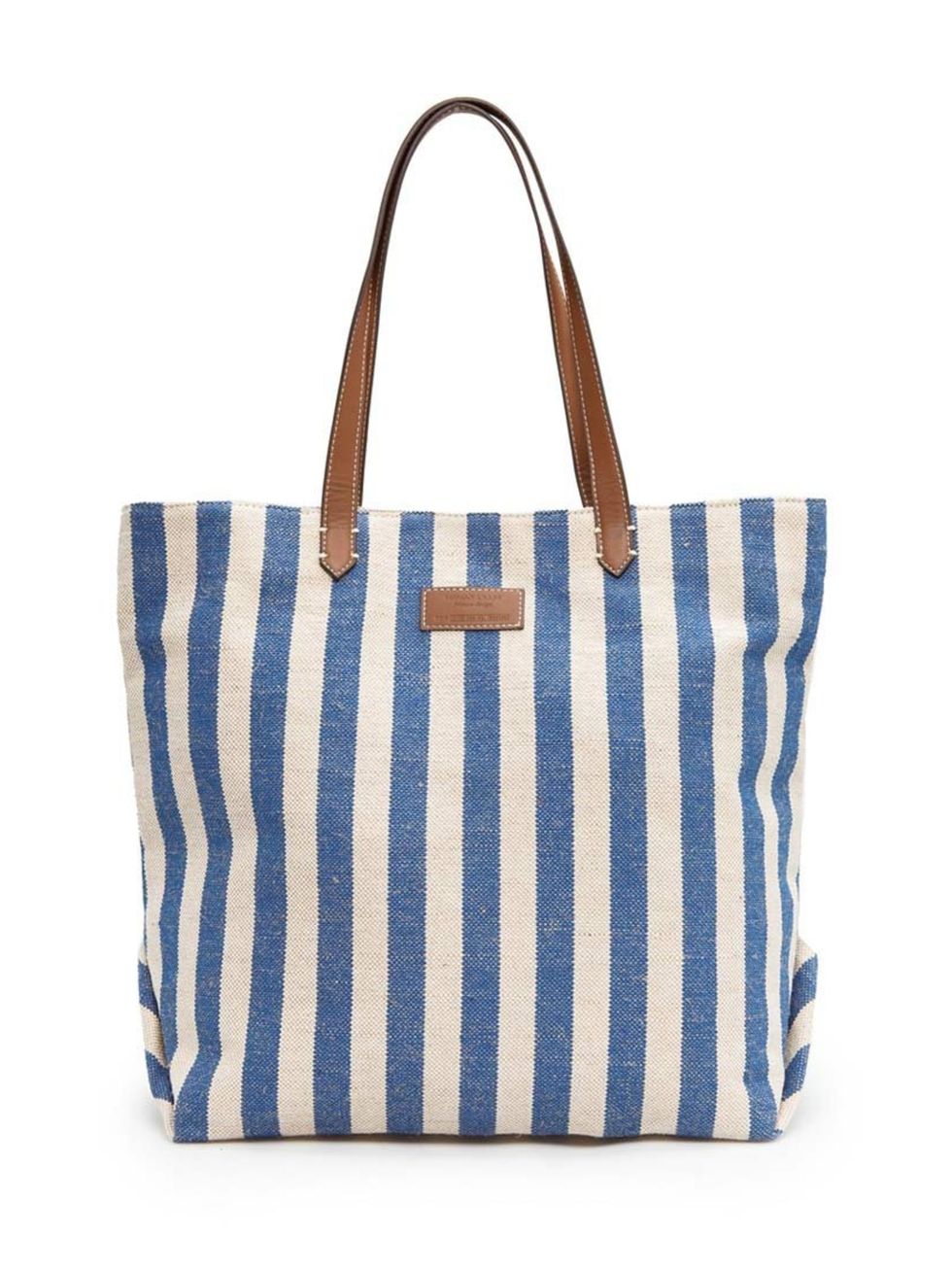 <p>Perfect for beach holidays, this striped chap will work for weekends in the city too - no wonder he's on Deputy Art Director Lisa Rahman's shopping list.</p><p><a href="http://shop.mango.com/GB/p0/mango/accessories/contrast-handle-bag/?id=23015596_09&n