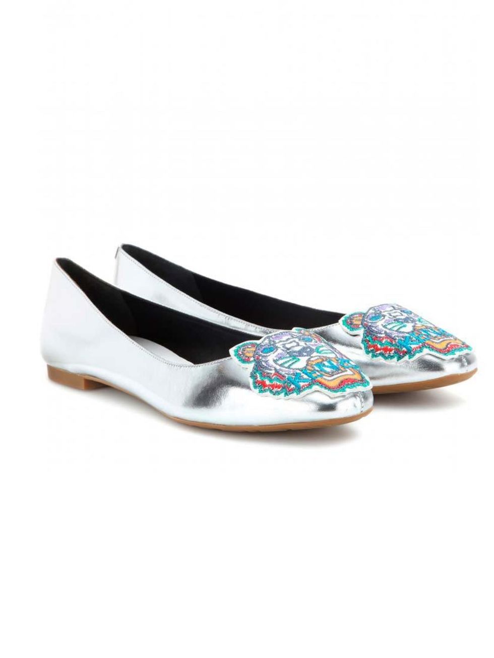 <p>Kenzo's favourite motif gets a shiny make over ..</p><p>Flats £270 by Kenzo from <a href="http://www.shoescribe.com/gb/women/ballerinas_cod44612428wj.html">Shoescribe</a></p>