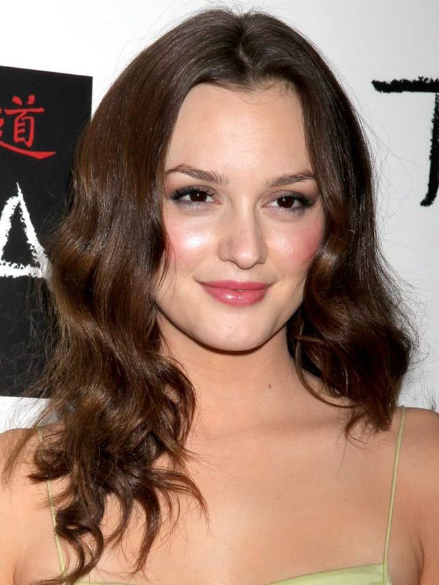 <p>Leighton, who stars as Blair Waldorf in the hit US show <a href="http://www.elleuk.com/news/Star-style-News/georgina-chapman-to-guest-on-gossip-girl">Gossip Girl</a>, has been a fan of the brand for a while now. 'My mom used it, the kind with the clear