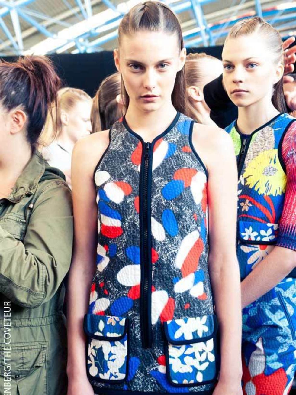 <p>Backstage at <a href="http://www.elleuk.com/catwalk/collections/peter-pilotto/">Peter Pilottos S/S 12 show</a></p>