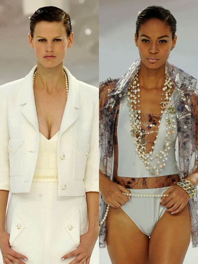 <p>Saskia de Brauw and Joan Smalls in the Chanel S/S '12 show</p>