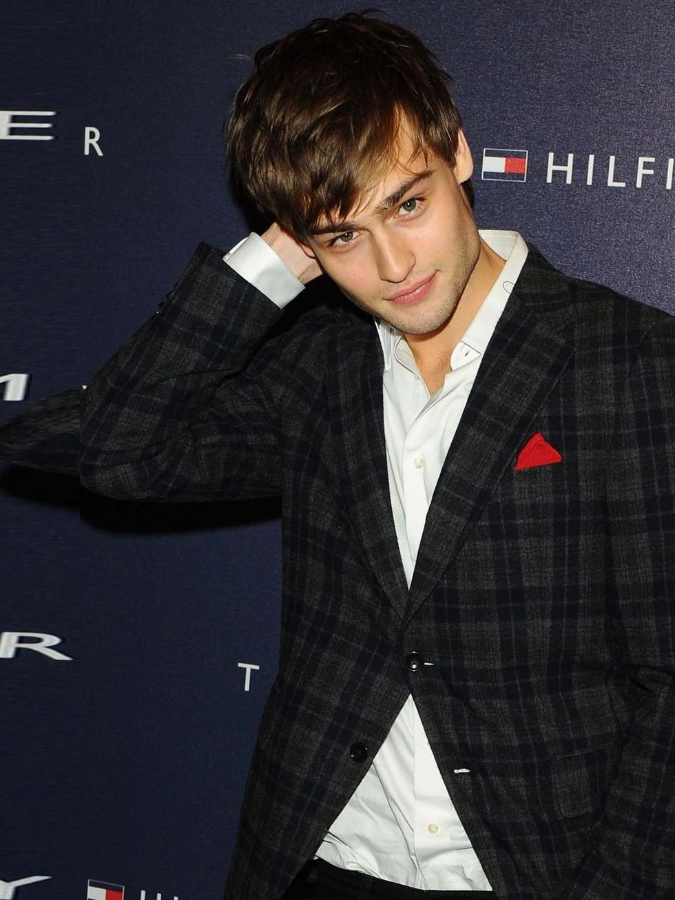 <p>My, my, my, what a pretty boy we have here. Sorry for sounding a bit creepy but <a href="http://www.elleuk.com/star-style/news/five-minutes-with-douglas-booth-romeo-and-juliet">Douglas Booths</a> face looks like its been made by tiny angel-fairies in