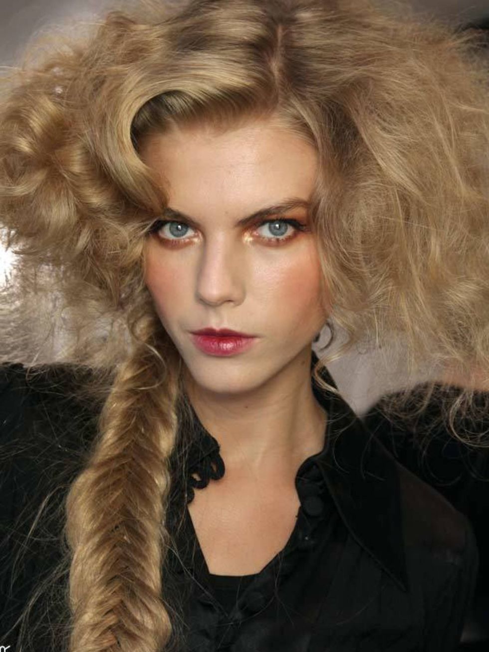 <p>Airy texture injected added interest to up and down dos on the autumn/winter catwalks; think Marie-Antoinette meets modern day. Hair was frothy, lightweight and romantic at an endless list of shows including <a href="http://www.elleuk.com/catwalk/colle