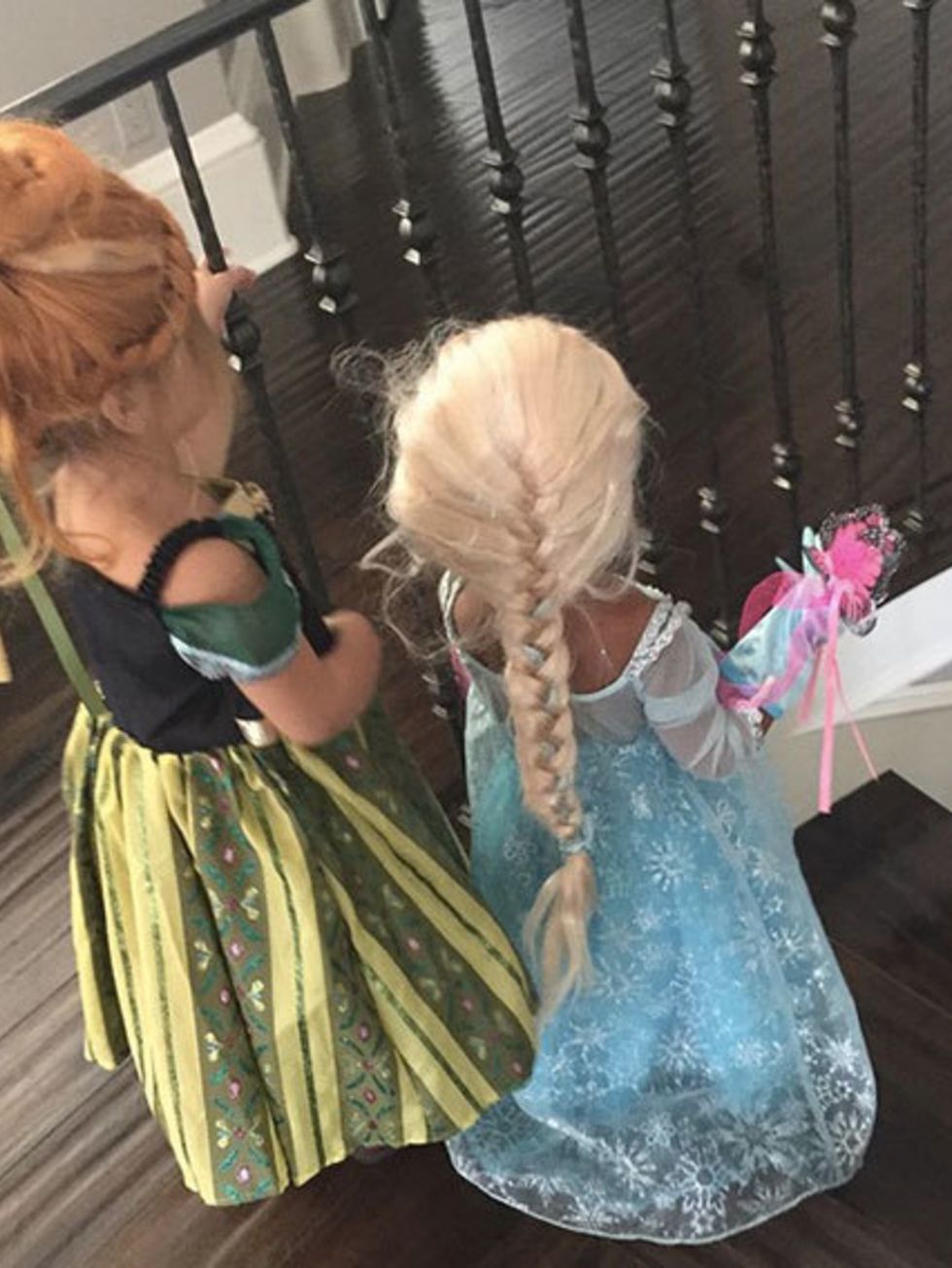 'Elsa & Anna in the house! #HalloweenVibes' @kimkardashian