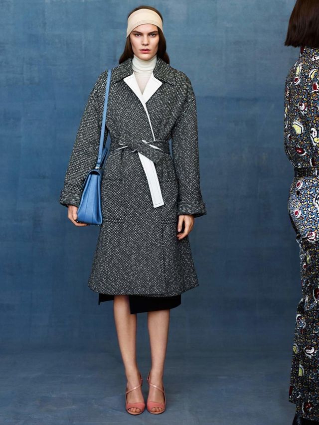 1360151905-pre-fall-2013-trends-the-contrast-trim-coat