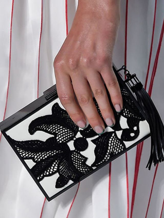 monique-lhuillier-thumb-bags-nyfw-ss16-imaxtree