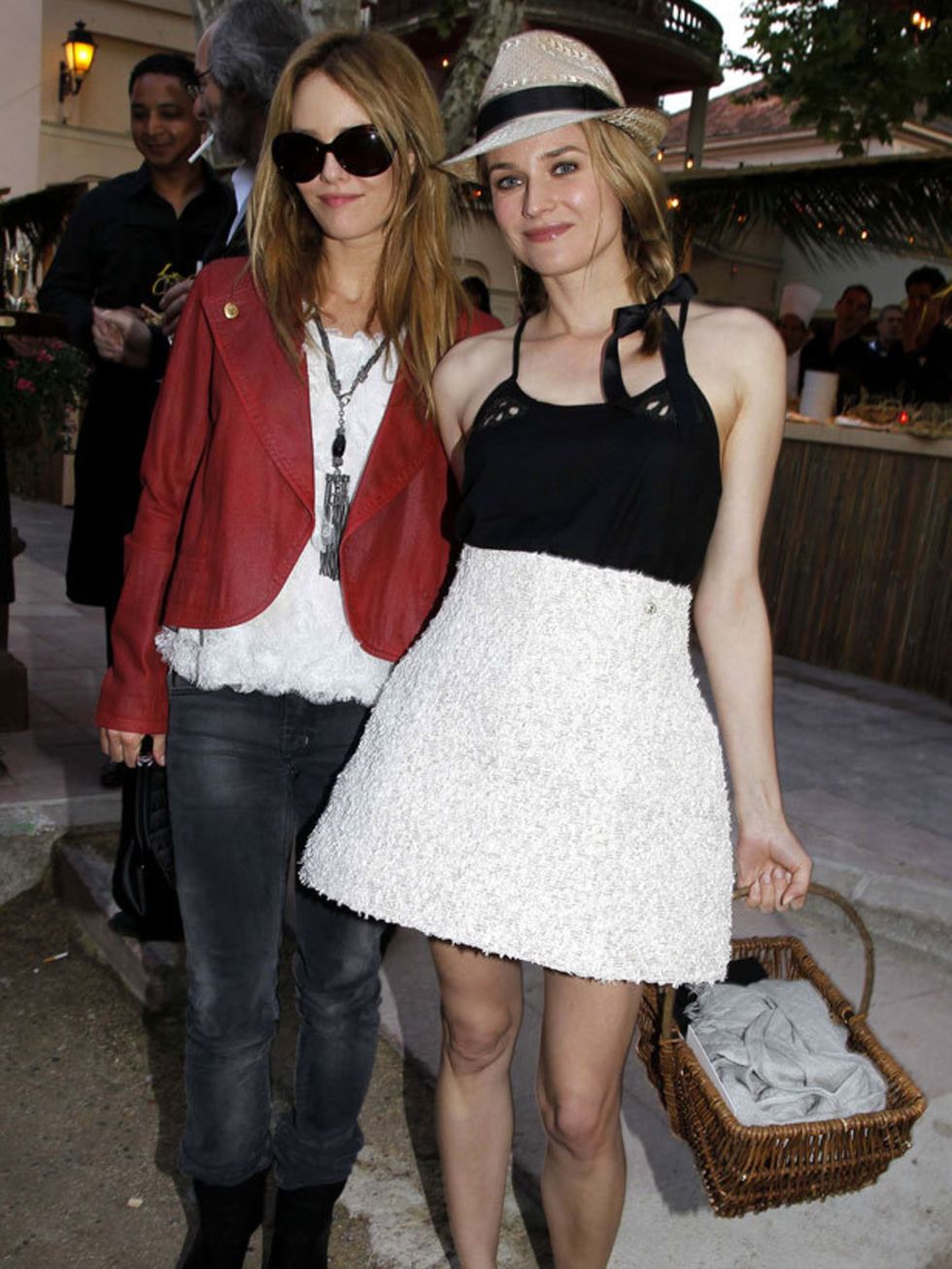 <p>Vanessa Paradis and Diane Kruger </p>