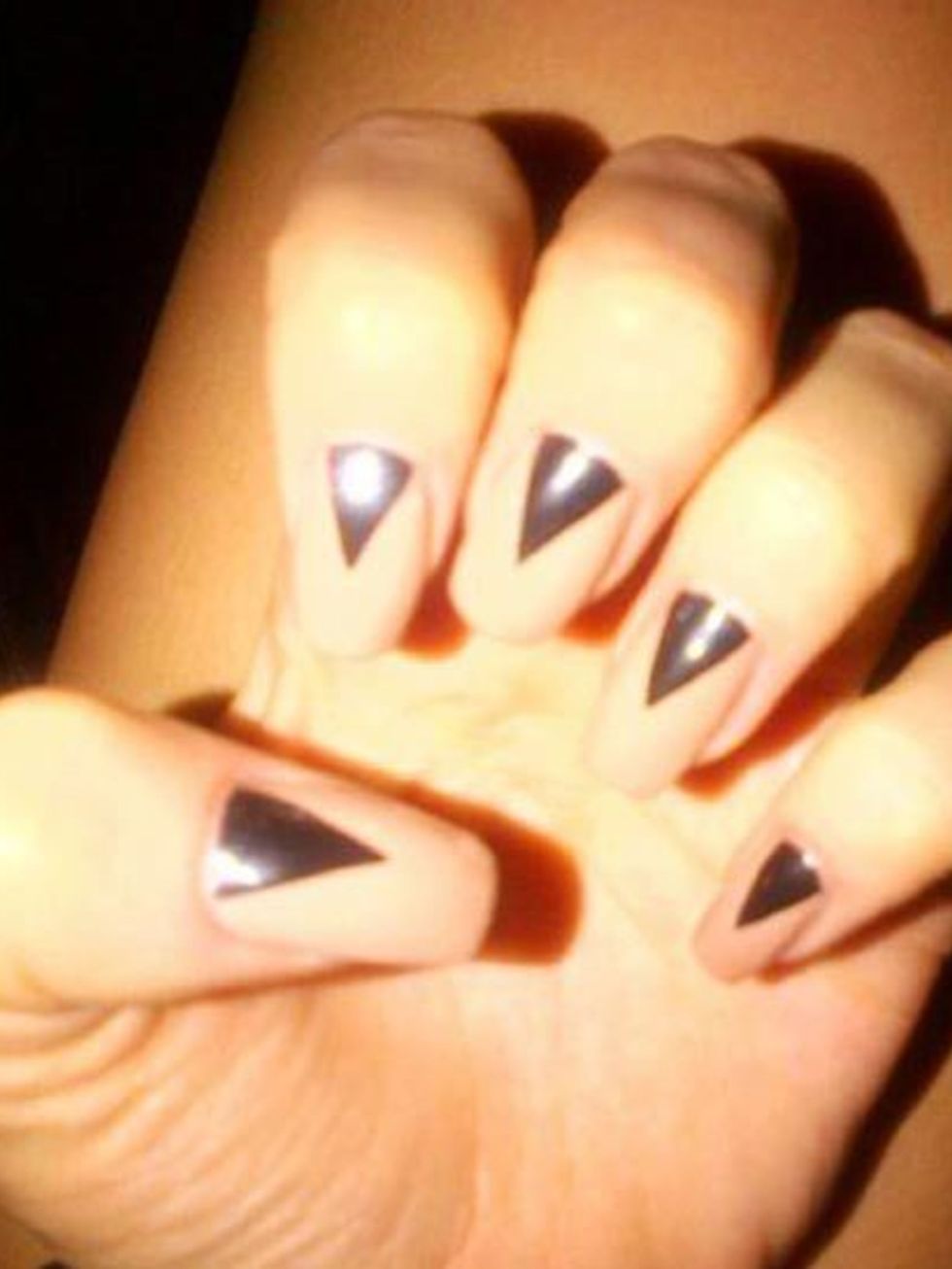<p>The first in a three-part series we are going to be showing you step-by-step how to recreate three of Jessie J's most fabulous nail art looks starting with <em>The Graphic Moon</em>.</p><p>When Jessie J tweeted this picture of her nail art we just had 