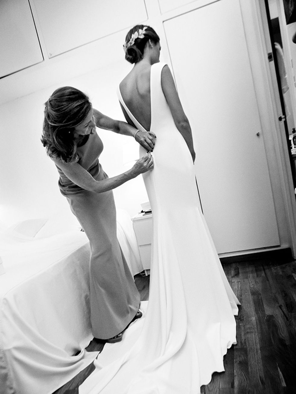 <p>I had the <a href="http://www.pronovias.com/wedding-dresses-2014/2014-atelier" target="_blank">Atelier Pronovias</a> team design me a spectacular crepe dress. </p>