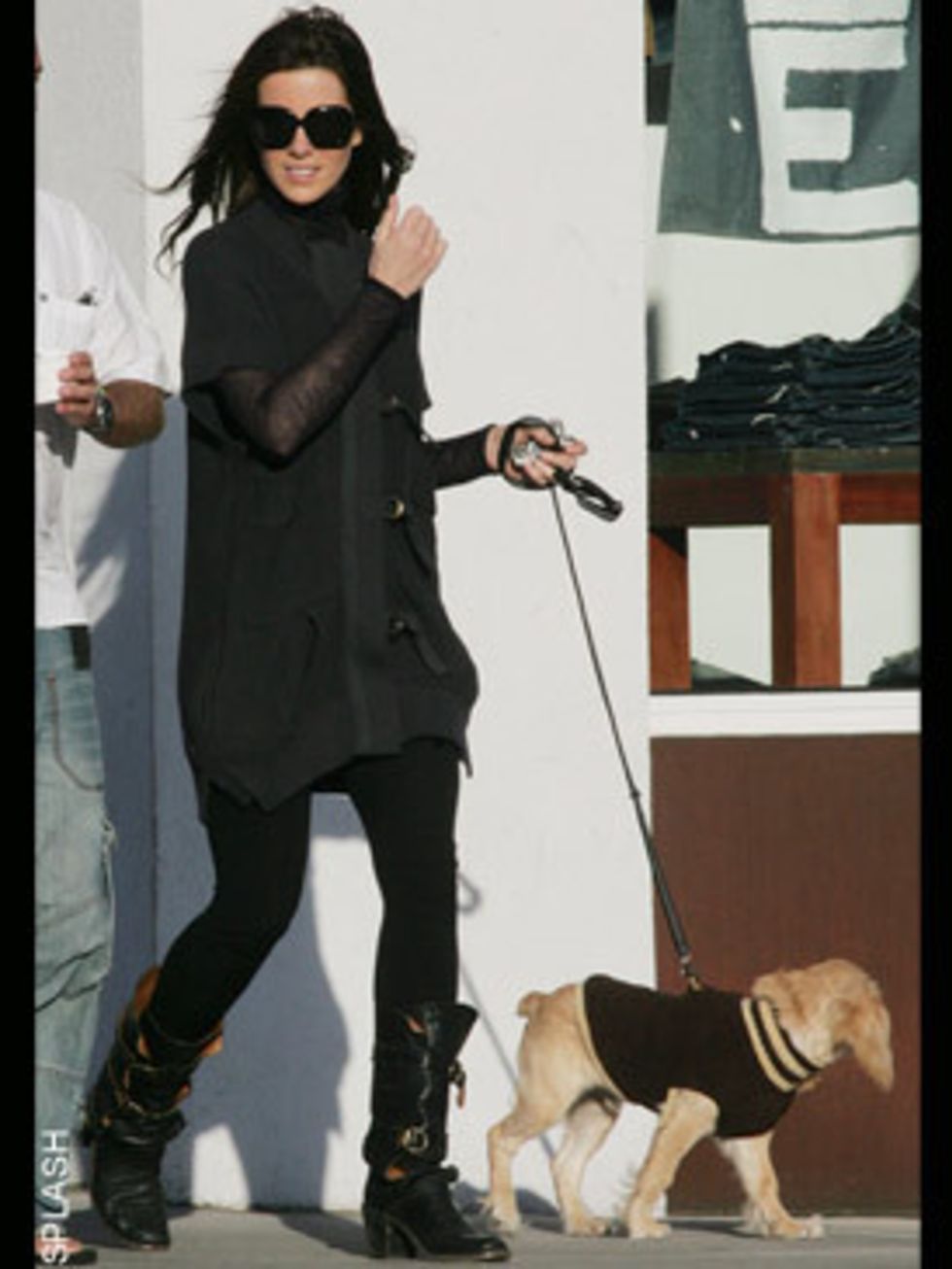 <p>Even Kate's dog is well dressed!</p>