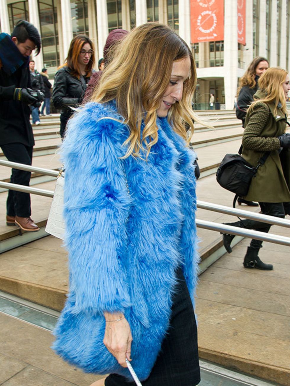 Like Carrie, SJP has never underestimated the power of a statement coat. Case in point? This electric blue faux fur.