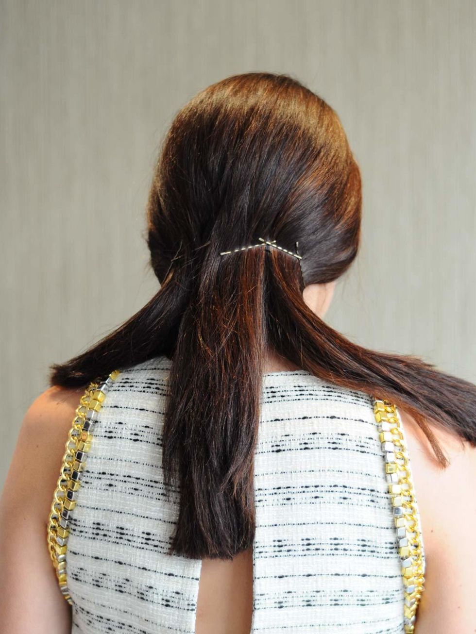 &lt;p&gt;Split the &lsquo;ponytail&rsquo; into three sections.&lt;/p&gt;