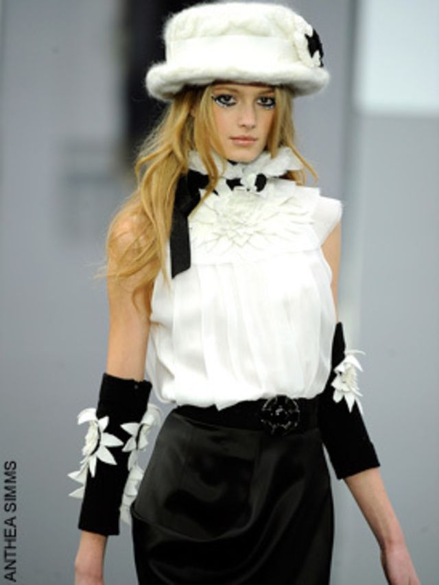 <p><strong><a href="http://features.elleuk.com/fashion_week/73-5-Chanel-autumn-winter-2009.html">Click here to see the show</a></strong></p><p>At Paris fashion week many designers have been going back to basics, returning to the core values of their brand