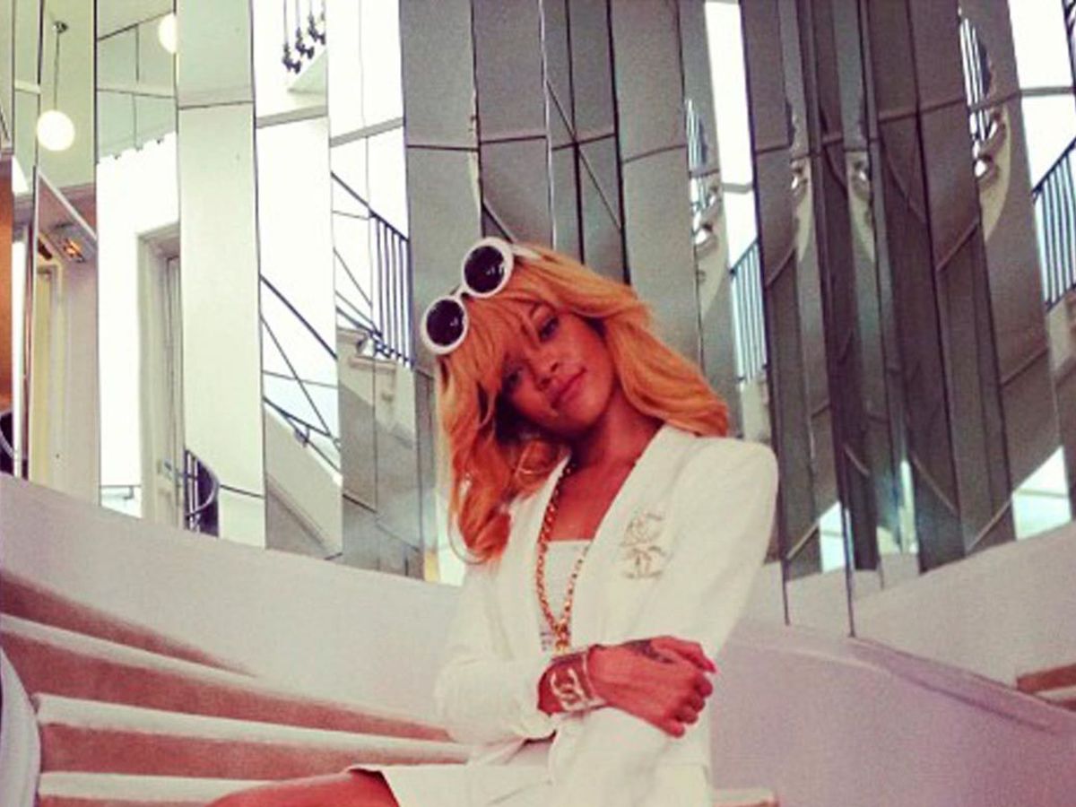 Rihanna Tours Coco Chanel's Apartment: See Pics