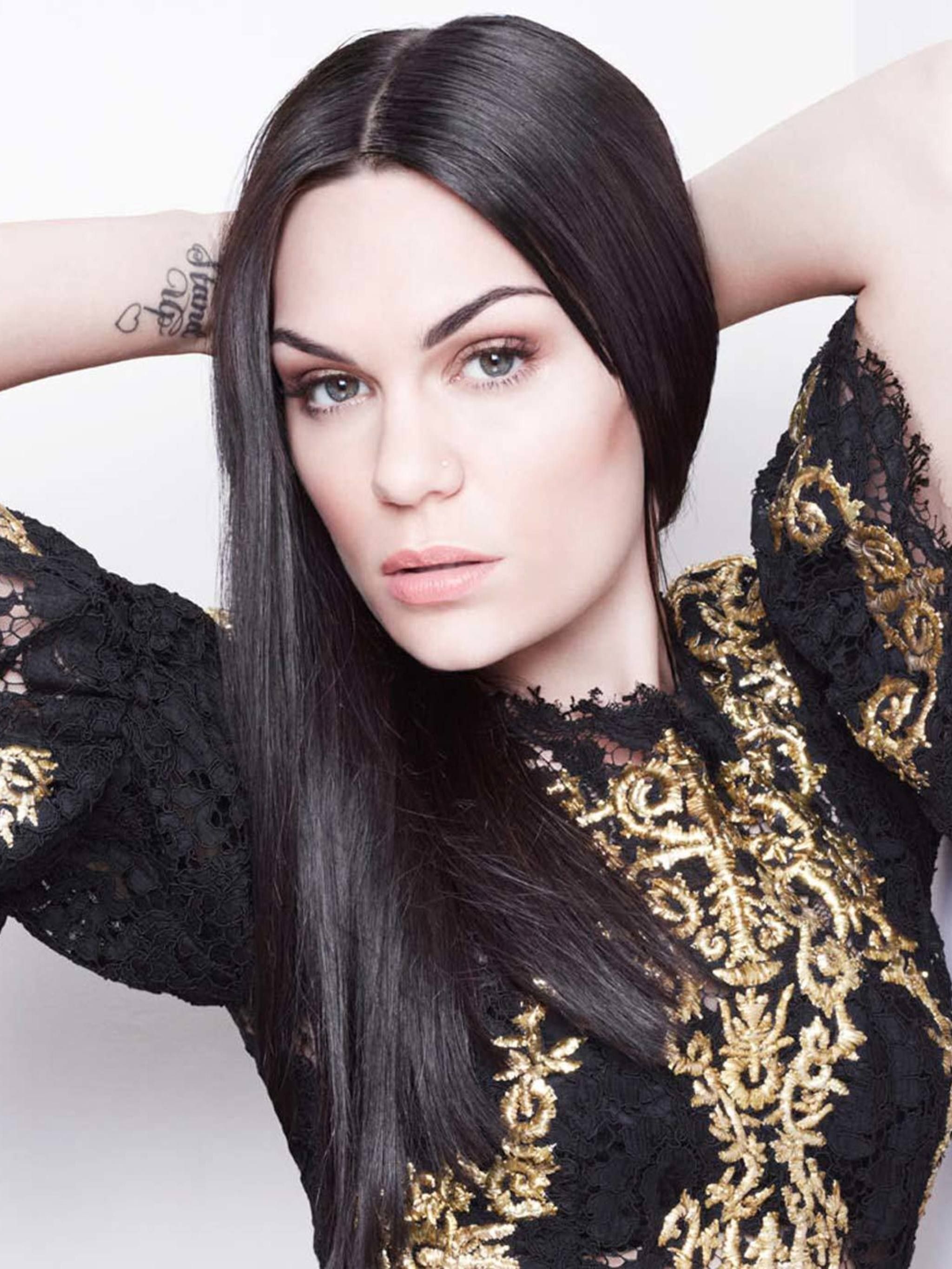 Get Jessie J Aes Elle Cover Hair Her Hairstylist Lyndell