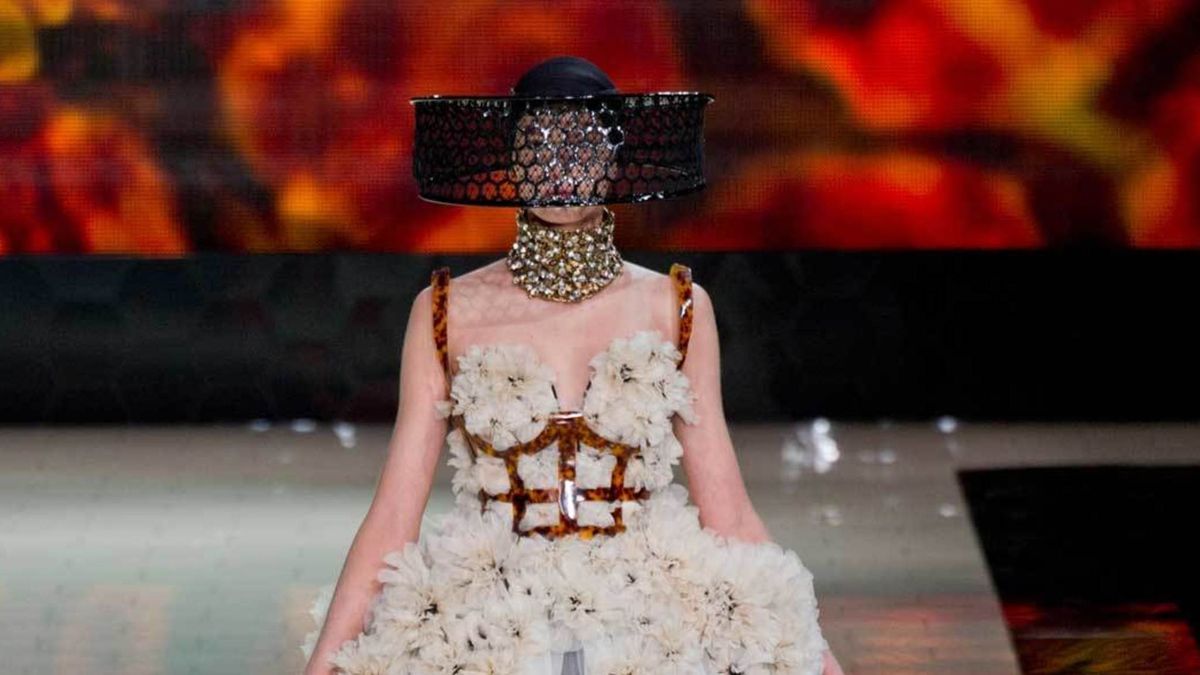 Alexander McQueen collection inspired by bees