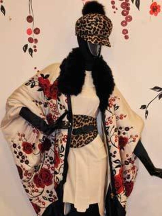 <p>Having already expanded in to exquisite accessories Temperley London will now be launching a diffusion line for spring/ summer 2010.</p><p>The label has not yet released many details about the collection, but a source revealed to WWD today that it prom