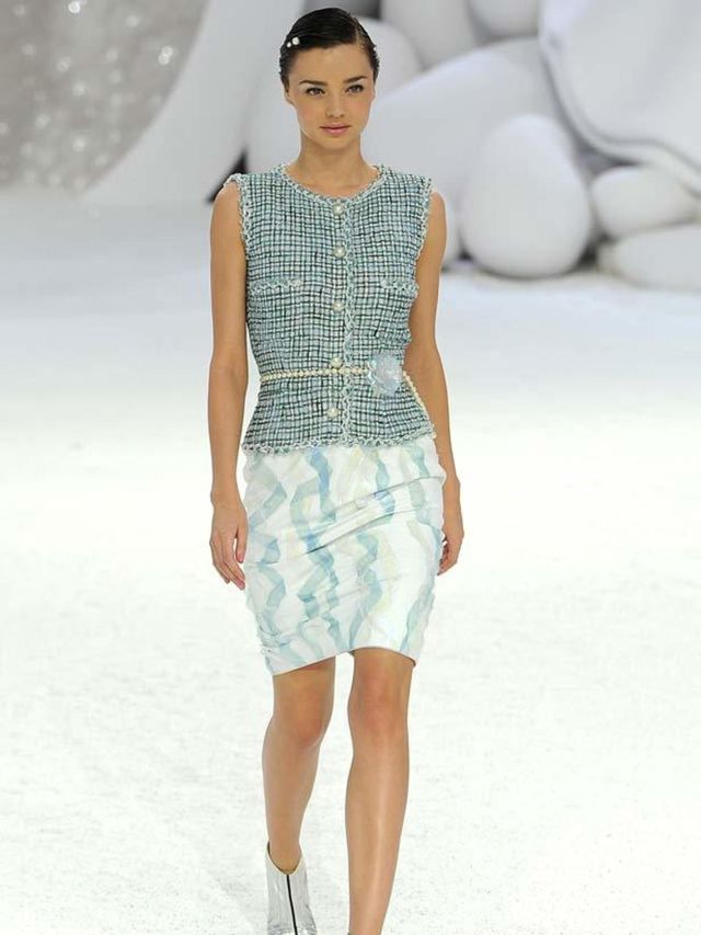 <p>A look from Chanel S/S '12</p>