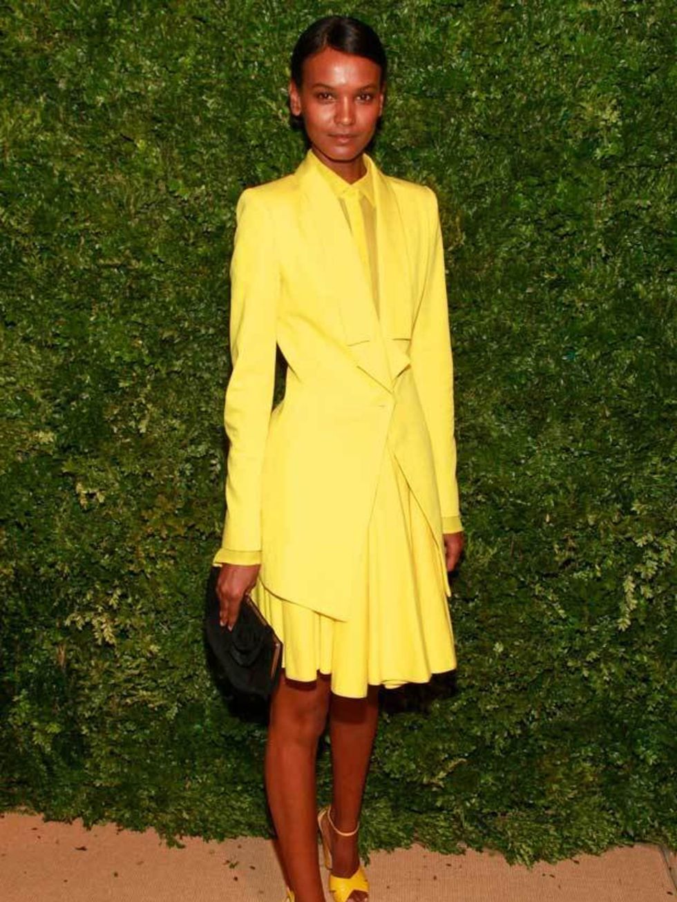 <p>Liya Kebede wore a bright yellow suit by<a href="http://www.elleuk.com/catwalk/collections/cushnie-et-ochs/"> Cushnie et Ochs</a> to the <a href="http://www.elleuk.com/starstyle/special-features/(section)/cfda-fashion-fund-awards-2011">2011 CFDA Fashio