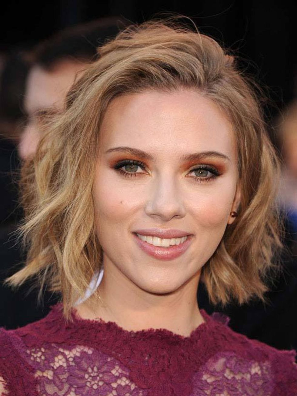 <p><a href="http://www.elleuk.com/starstyle/style-files/(section)/Scarlett-Johansson">Scarlett Johansson</a>, 83rd Academy Awards, Hollywood, February 2011</p>